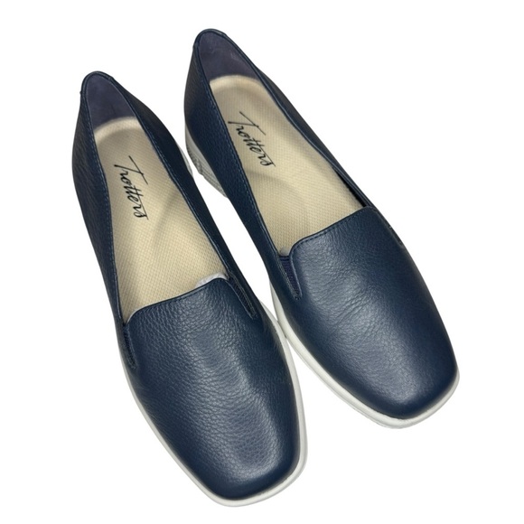 Trotters Universal Navy Leather Casual Slip-On Sneakers Womens Shoes 5 with box - Picture 3 of 14